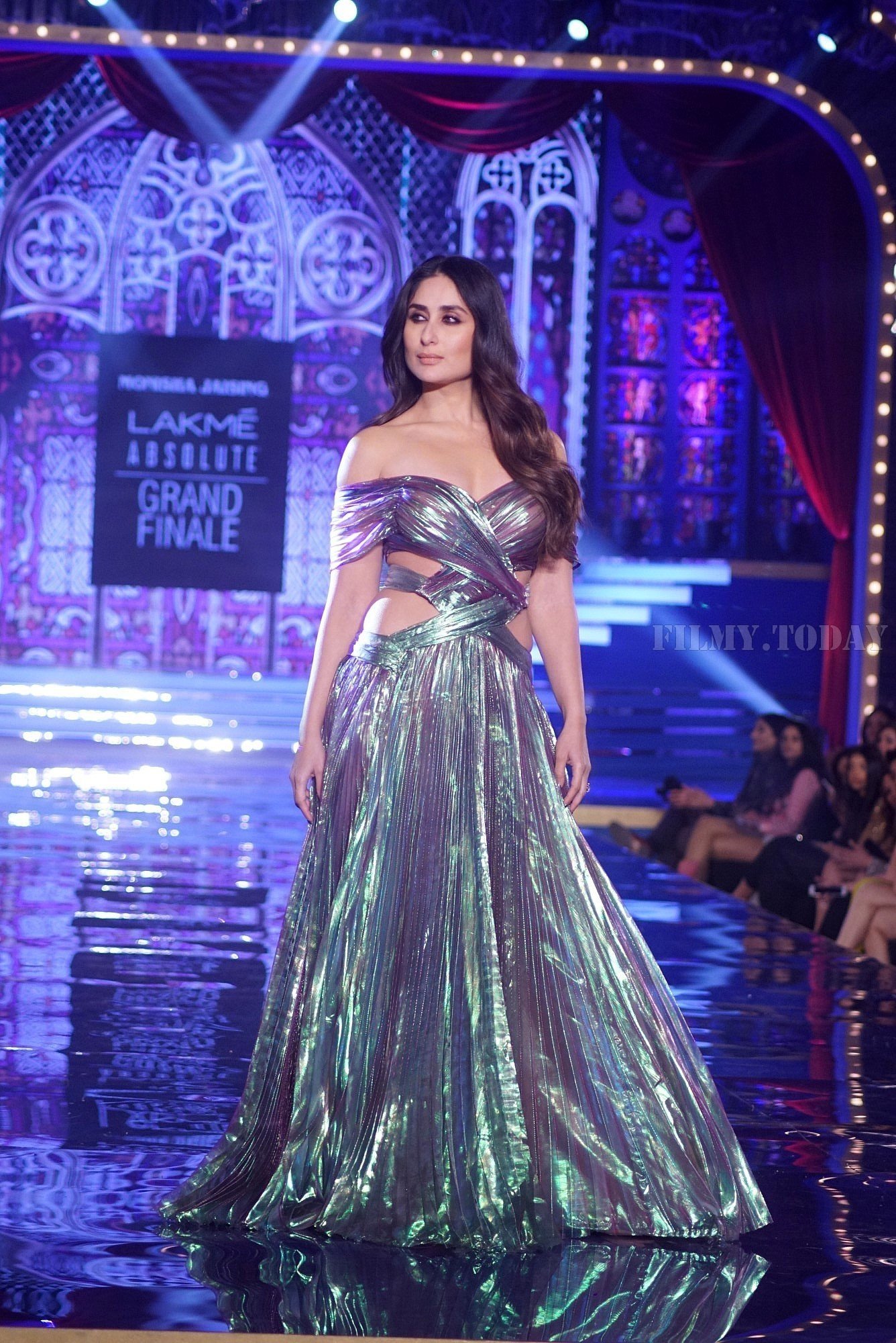 Photos: Kareena Kapoor at Grand Finale of Lakme Fashion Show 2018 | Picture 1595415
