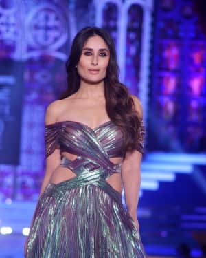 Photos: Kareena Kapoor at Grand Finale of Lakme Fashion Show 2018 | Picture 1595417