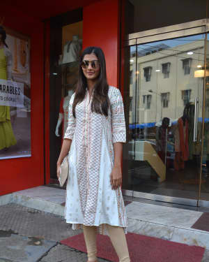 Photos: Pooja Hegde spotted at Bandra | Picture 1595425