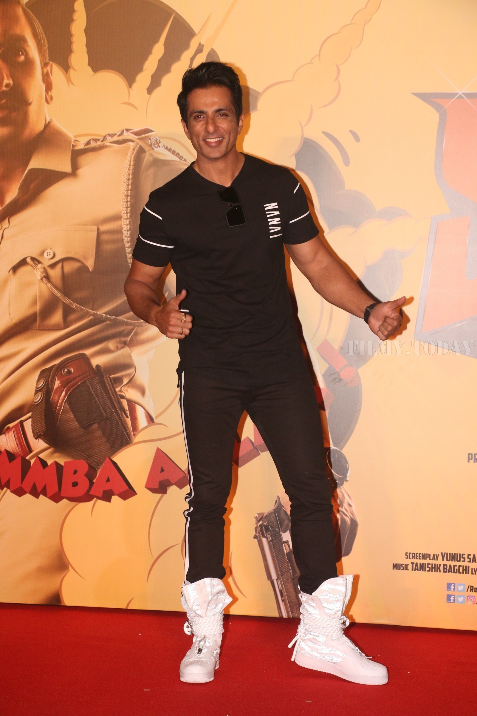 Sonu Sood - Photos: Trailer Launch of film Simmba at PVR icon | Picture 1613843