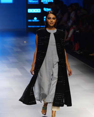 Swara Bhaskar - Photos: Lakme Fashion Week 2018 | Picture 1564289