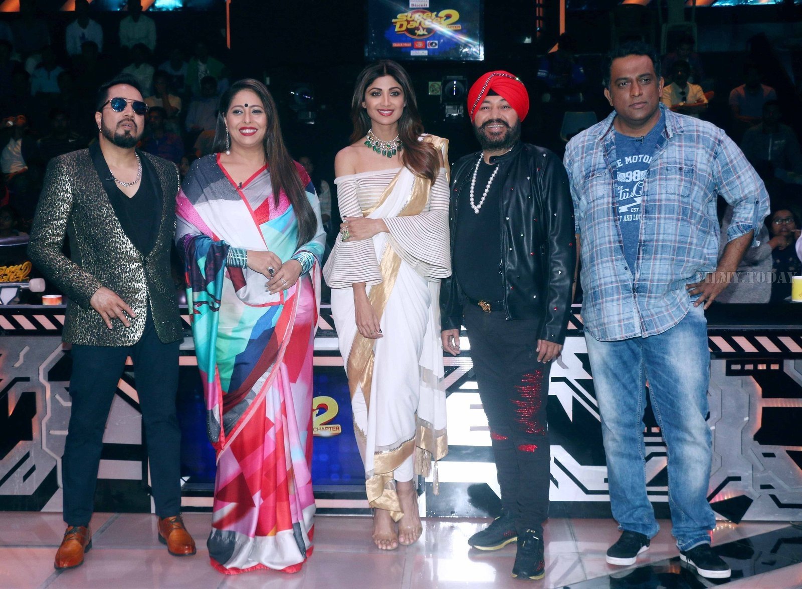 Photos: Daler Mehndi & Mika Singh On The Sets Of Reality Show Super Dancer - Chapter 2 | Picture 1566261