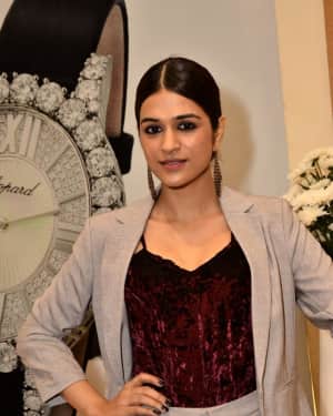 Photos: Actress Shraddha Das during Launch Of Chopard L'Heure Du Diamant 2.6 Crore Watch | Picture 1568206