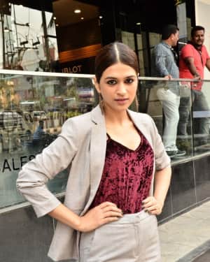 Photos: Actress Shraddha Das during Launch Of Chopard L'Heure Du Diamant 2.6 Crore Watch | Picture 1568188