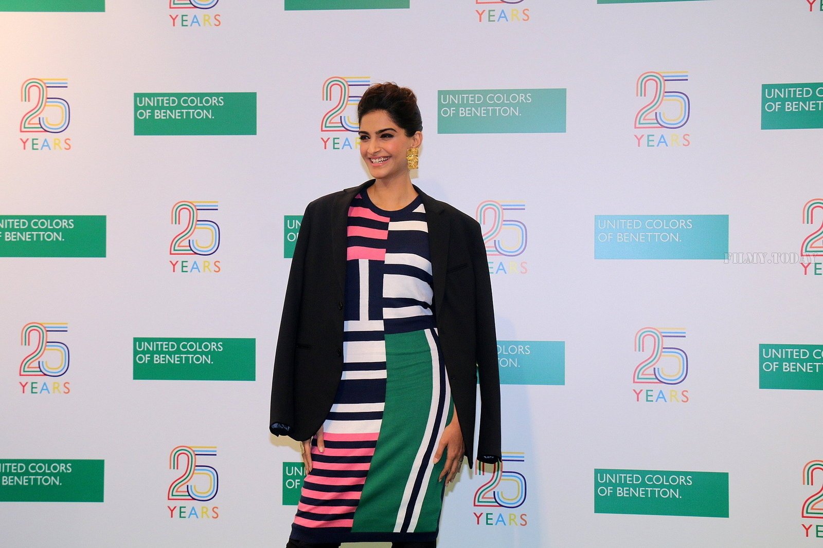Photos: Sonam Kapoor During The 25 Years Celebration Of Benetton India Of Heritage And Values In India | Picture 1568374