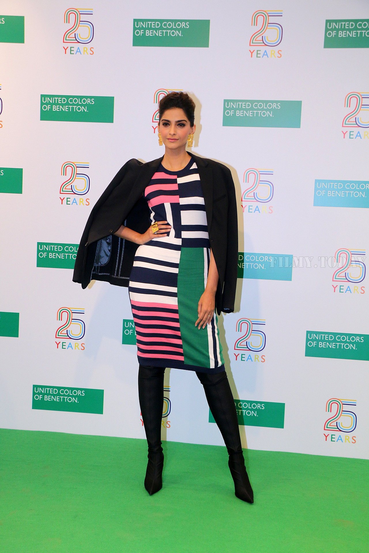Photos: Sonam Kapoor During The 25 Years Celebration Of Benetton India Of Heritage And Values In India | Picture 1568369