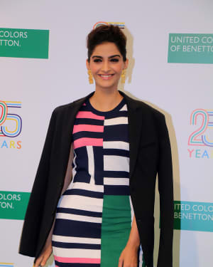Photos: Sonam Kapoor During The 25 Years Celebration Of Benetton India Of Heritage And Values In India | Picture 1568370