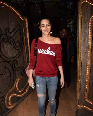 Photos: Kriti Sanon Spotted At Spa In Juhu | Picture 1557115