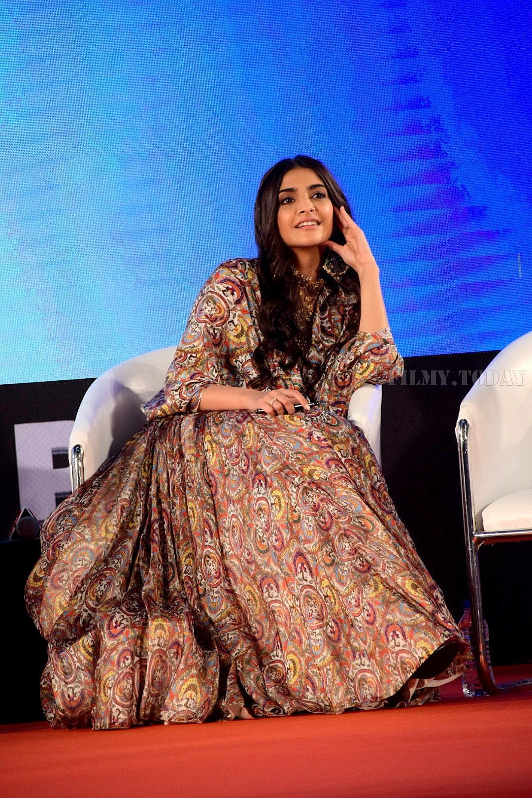 Sonam Kapoor Ahuja - Photos: Promotion Of Pad Man at Innovation Conclave | Picture 1558996