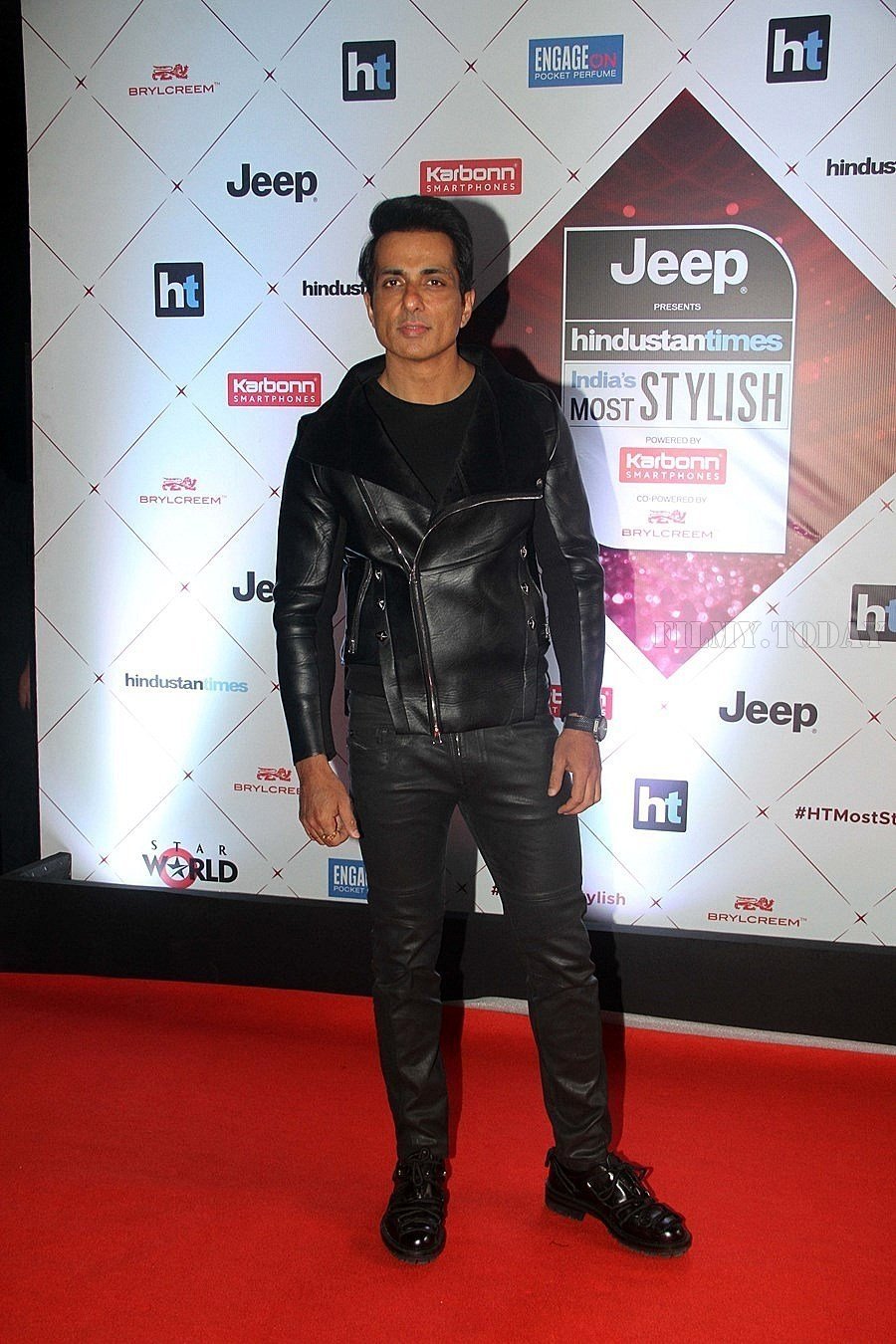 Sonu Sood - Photos: Red Carpet Of Ht Most Stylish Awards 2018 | Picture 1561716