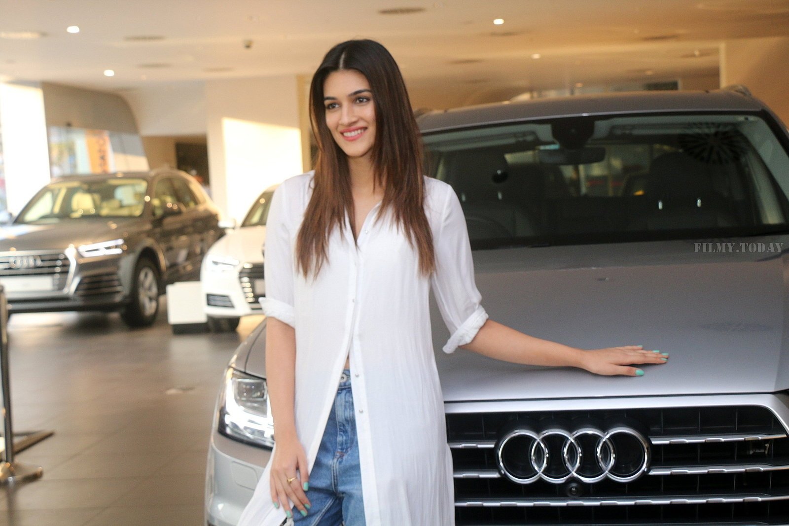Photos: Kriti Sanon Taking The Delivery Of The Audi Q7 | Picture 1562342