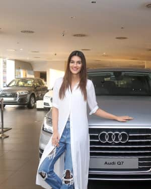 Photos: Kriti Sanon Taking The Delivery Of The Audi Q7 | Picture 1562340