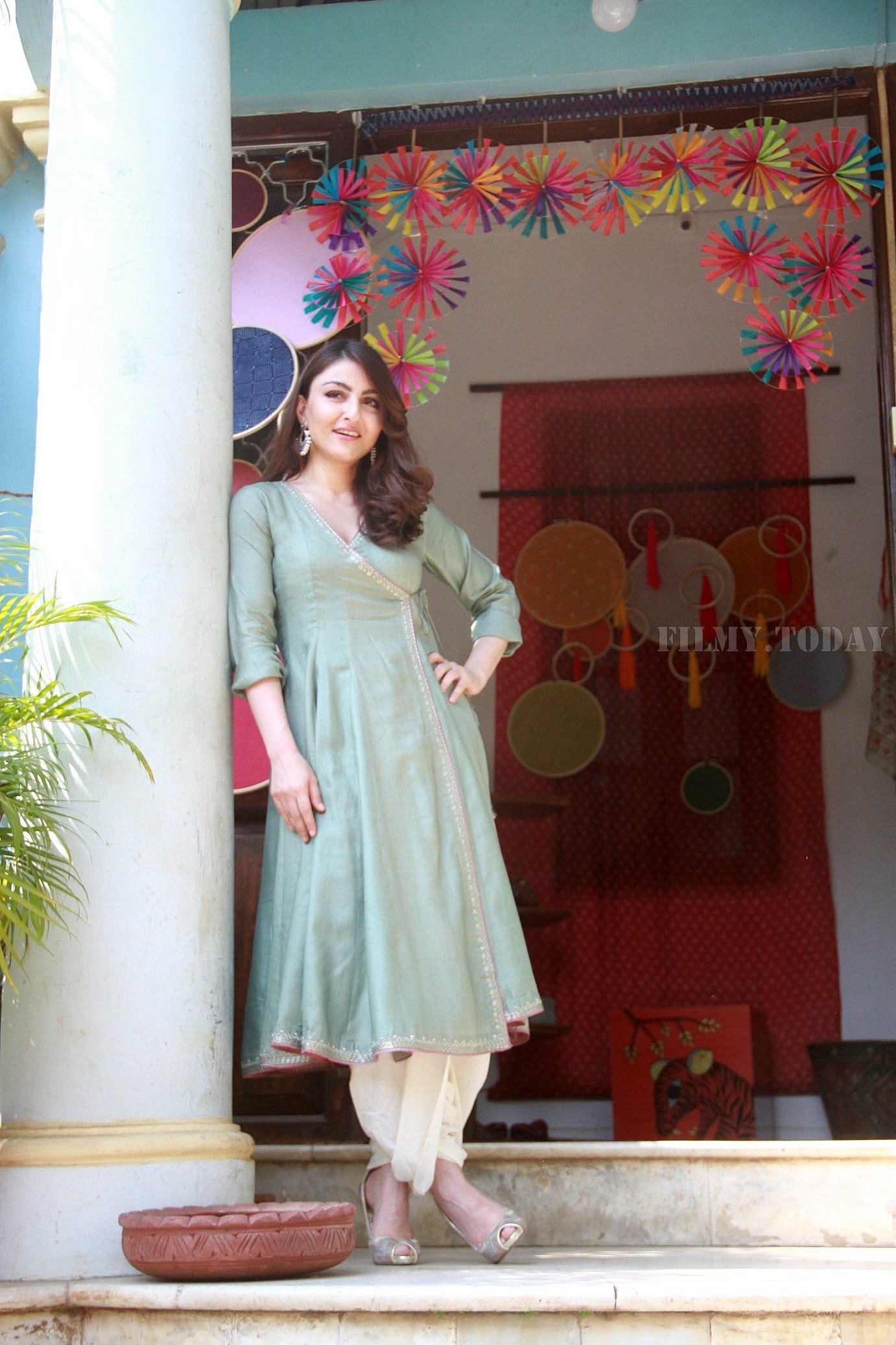 Photos: Soha Ali Khan Attends The Open House An Exhibition Of Indian Crafts N Art | Picture 1570905