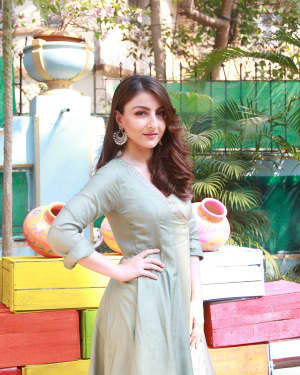 Photos: Soha Ali Khan Attends The Open House An Exhibition Of Indian Crafts N Art | Picture 1570901