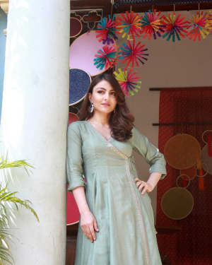 Photos: Soha Ali Khan Attends The Open House An Exhibition Of Indian Crafts N Art | Picture 1570904