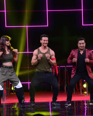 Photos: Tiger Shroff & Disha Patani On The Sets Of &TV's Dance Show | Picture 1572101