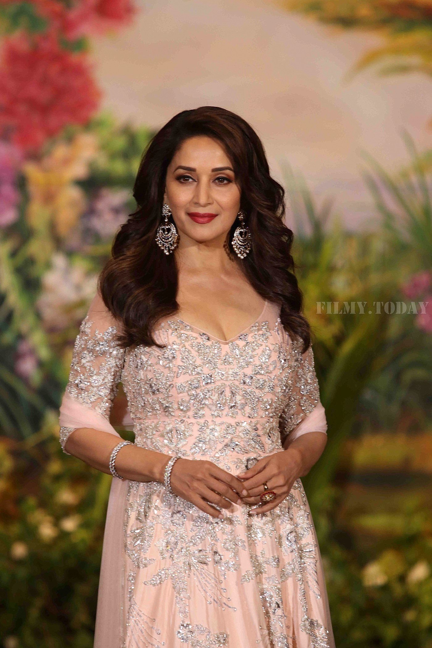 Madhuri Dixit - Photos: Sonam Kapoor and Anand Ahuja Wedding Reception | Picture 1581784