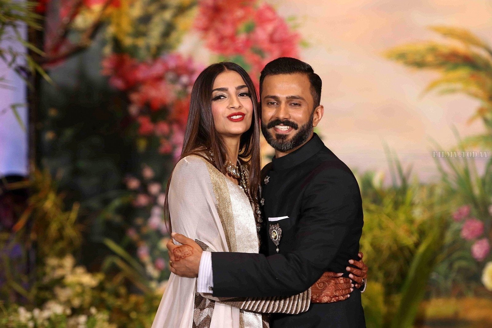 Photos: Sonam Kapoor and Anand Ahuja Wedding Reception | Picture 1581648