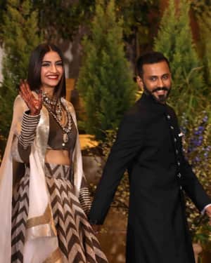 Photos: Sonam Kapoor and Anand Ahuja Wedding Reception | Picture 1581642
