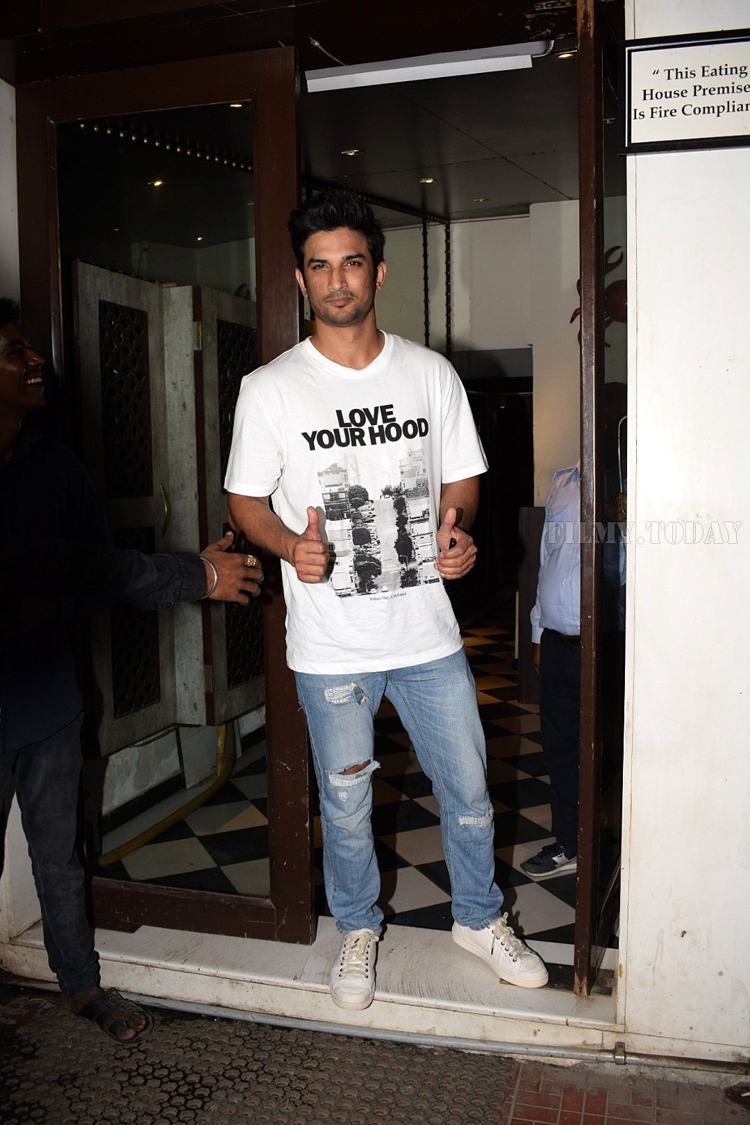 Sushant Singh Rajput - Photos: Wrap Up party of film Stree at Bastian | Picture 1582800