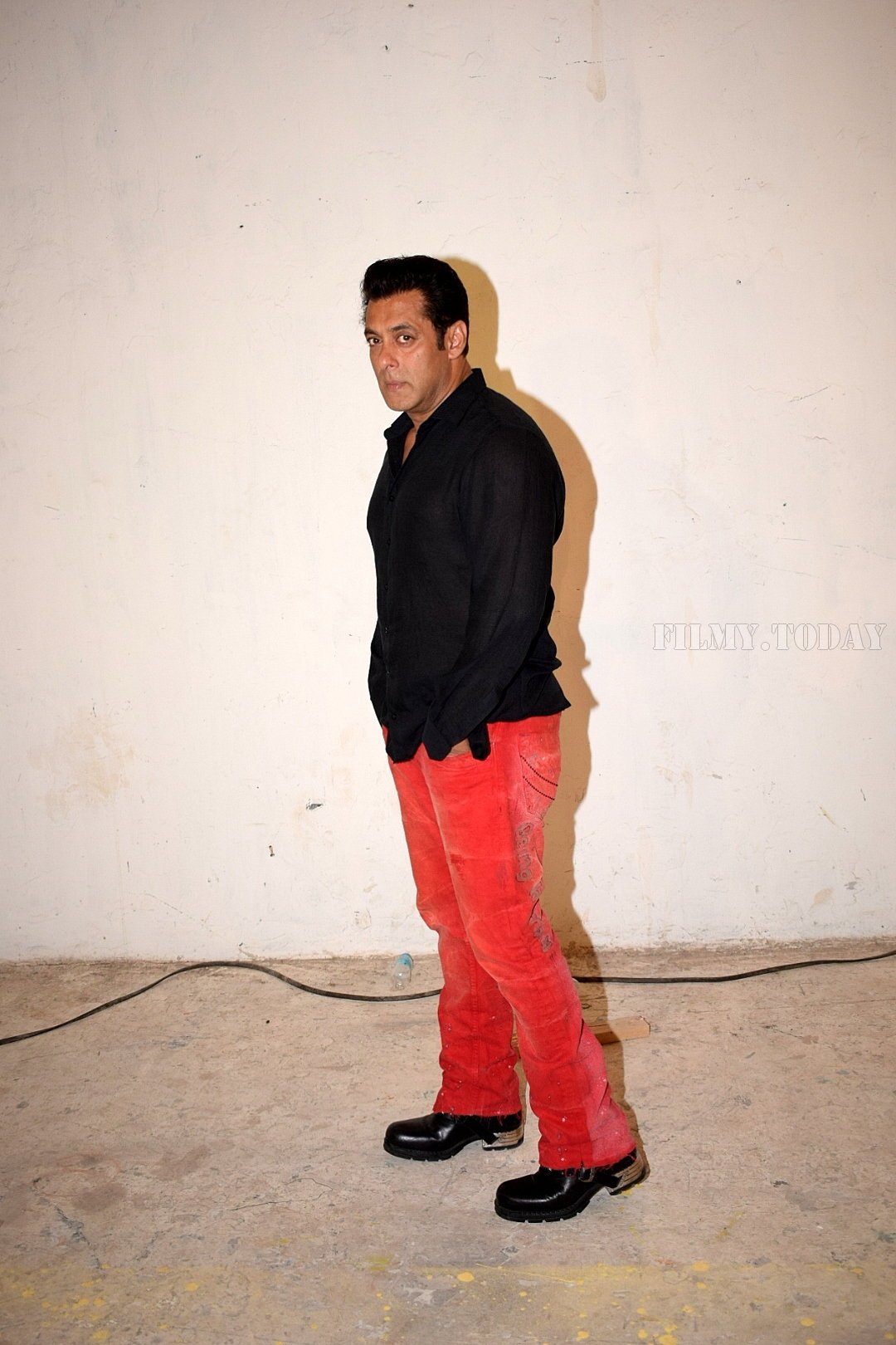 Salman Khan - Photos: Race 3 Media Interactions at Mehboob Studio | Picture 1583105