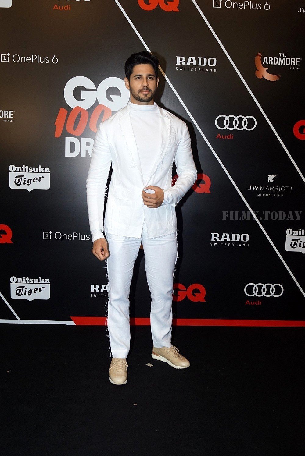 Sidharth Malhotra - Photos: Red Carpet Ceremony of GQ Best Dressed 2018 | Picture 1583592