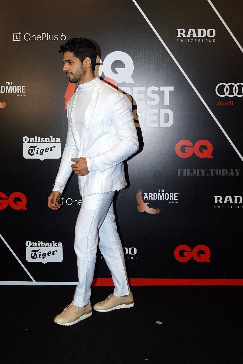 Sidharth Malhotra - Photos: Red Carpet Ceremony of GQ Best Dressed 2018 | Picture 1583590