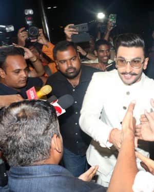 Photos: Ranveer & Deepika At Mumbai Airport As They Leave For Their Wedding In Italy | Picture 1609994