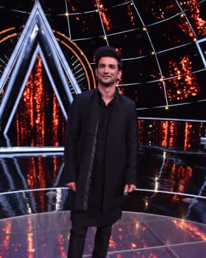 Photos: Kedarnath team at indian idol for promotions | Picture 1610906