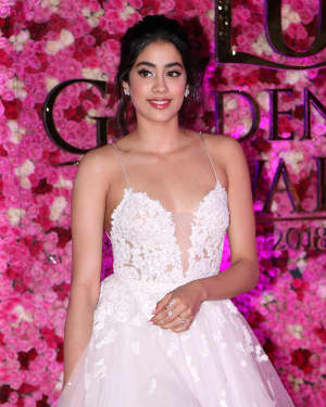 Janhvi Kapoor - Photos: Lux Golden Awards 2018 Red Carpet