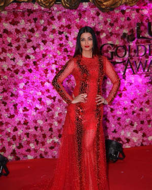 Aishwarya Rai Bachchan - Photos: Lux Golden Awards 2018 Red Carpet | Picture 1612242