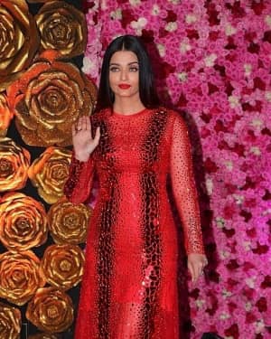 Aishwarya Rai Bachchan - Photos: Lux Golden Awards 2018 Red Carpet | Picture 1612201