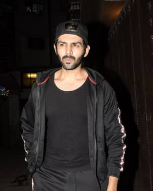 Kartik Aaryan - Photos: Celebs Spotted at Gym in Juhu | Picture 1612905