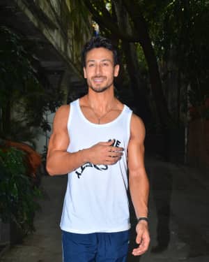 Photos: Tiger Shroff spotted at Krome Studio | Picture 1601813