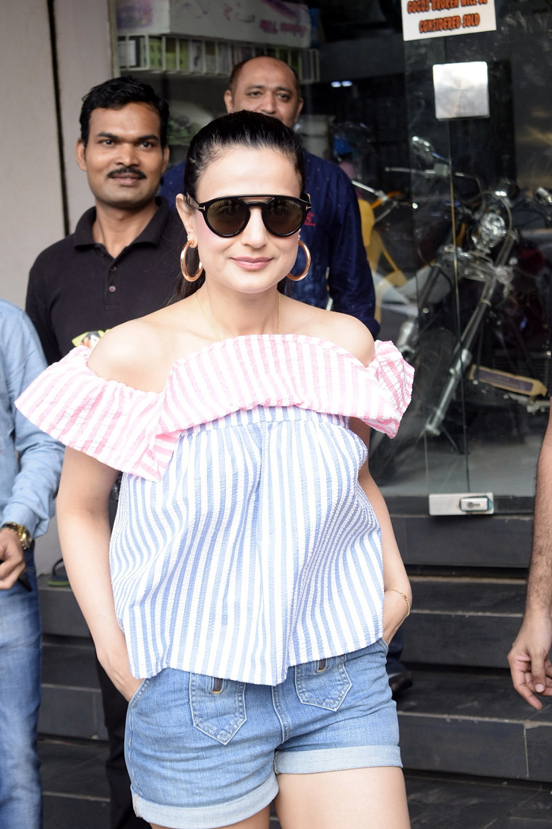 Ameesha Patel Spotted At Riders Cycle Store | Picture 1602482