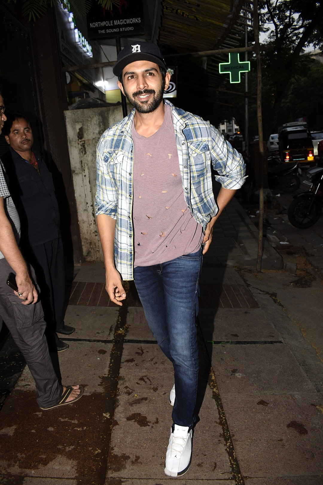 Photos: Kartik Aryan Spotted At Gym | Picture 1602813