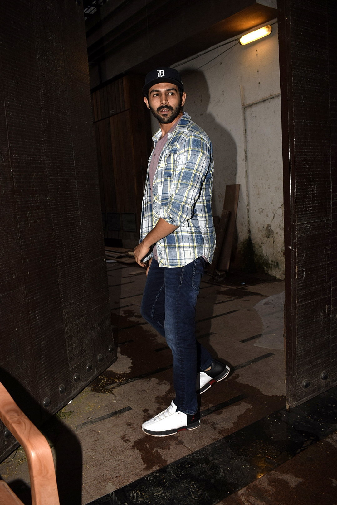 Photos: Kartik Aryan Spotted At Gym | Picture 1602809