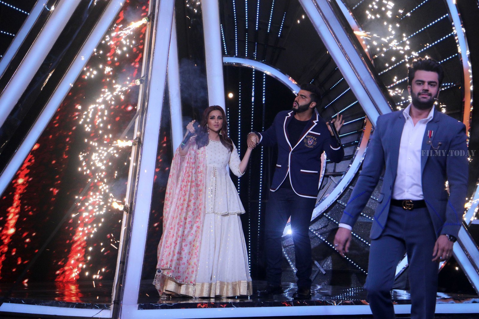 Photos: Celebs on the sets of Indian Idol at Yashraj studio | Picture 1603775