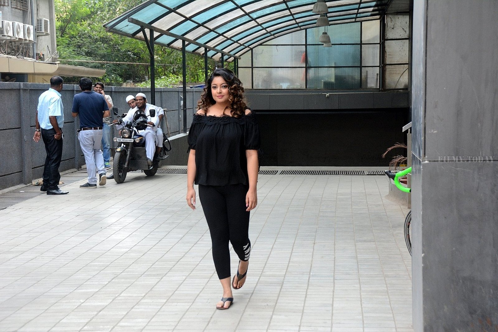 Photos: Tanushree Dutta Spotted Outside A Media House Post An Interview | Picture 1604567