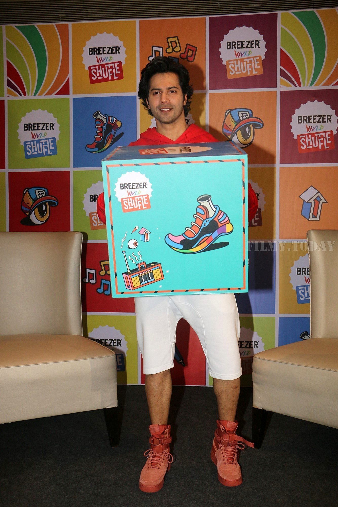 Photos: Varun Dhawan at the press conference of vivid shuffle hip hop dance competition | Picture 1606347