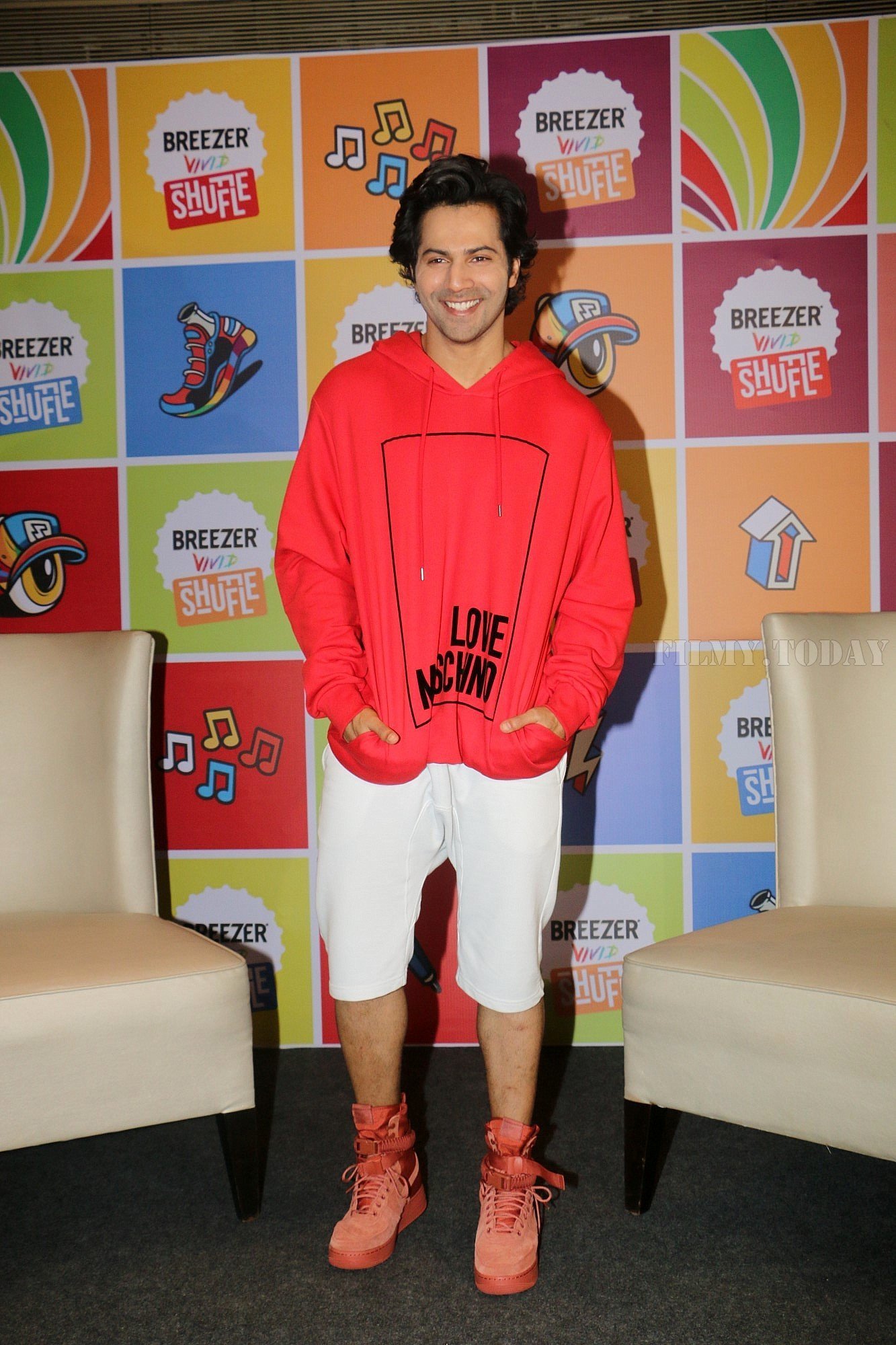 Photos: Varun Dhawan at the press conference of vivid shuffle hip hop dance competition | Picture 1606349