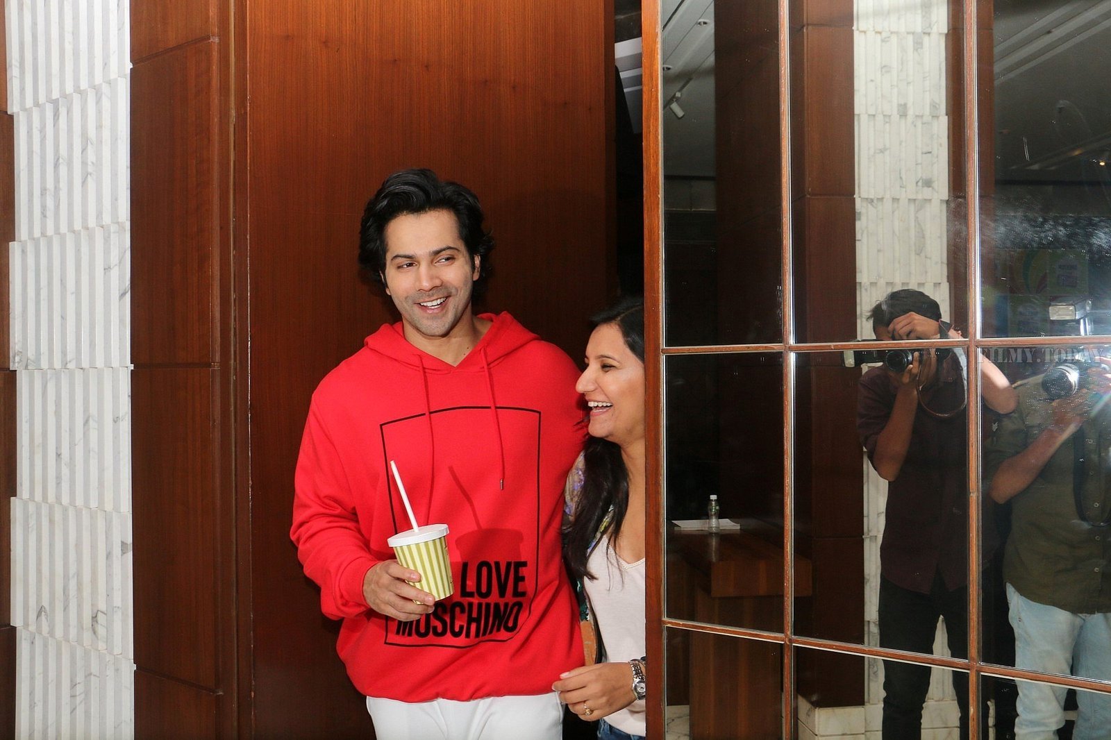 Photos: Varun Dhawan at the press conference of vivid shuffle hip hop dance competition | Picture 1606342