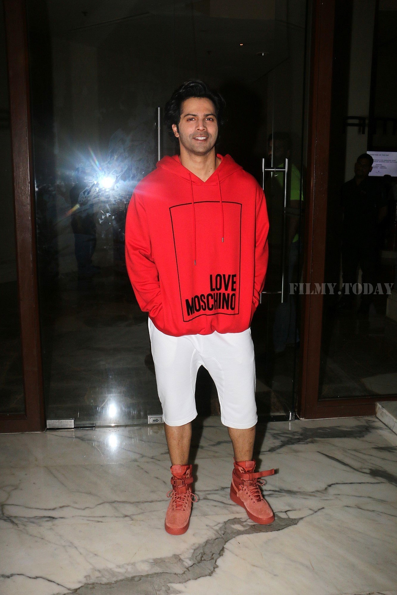Photos: Varun Dhawan at the press conference of vivid shuffle hip hop dance competition | Picture 1606341