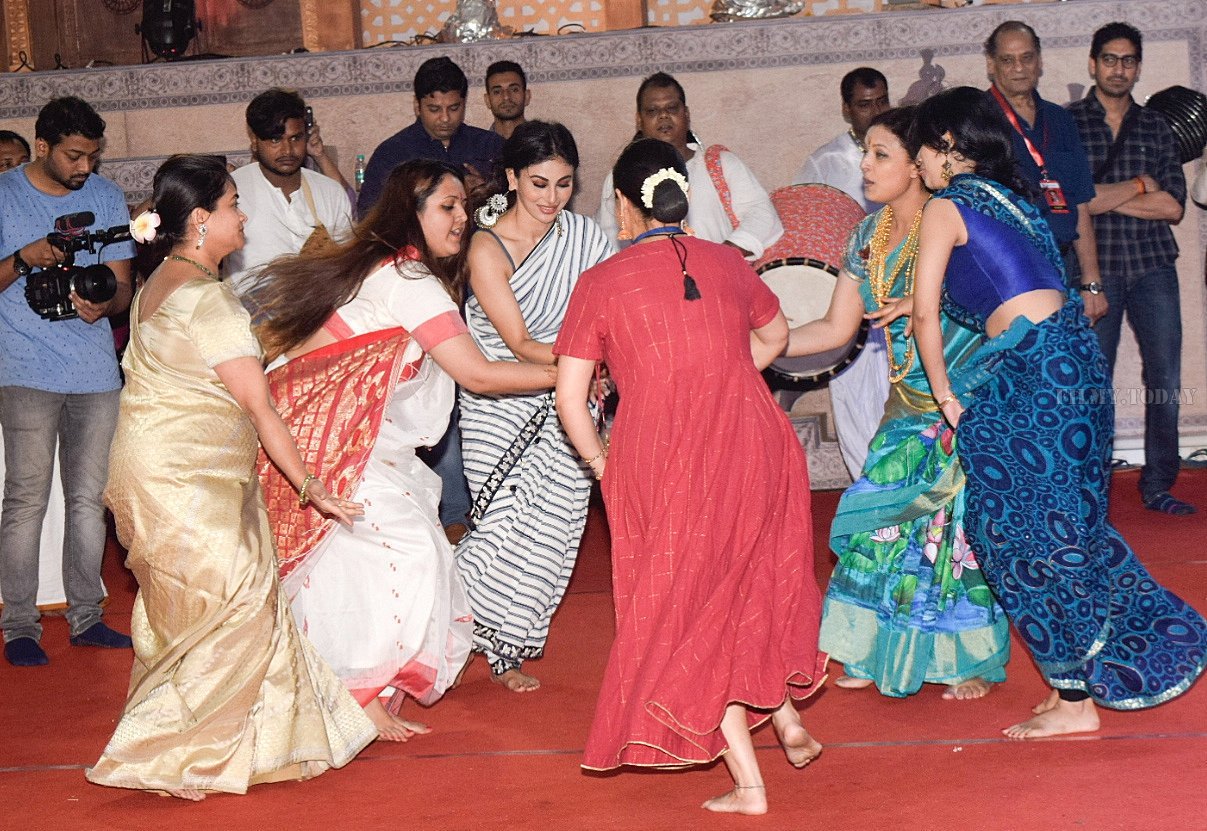 Photos: Celebs At The North Bombay Sarbojanin Durga Puja | Picture 1607593