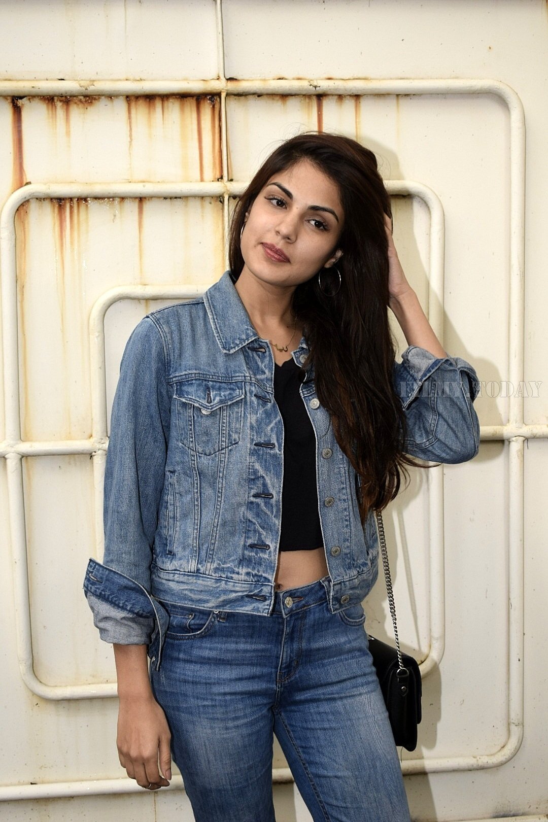 Photos: Rhea Chakraborty Spotted At Sunny Sound | Picture 1595726