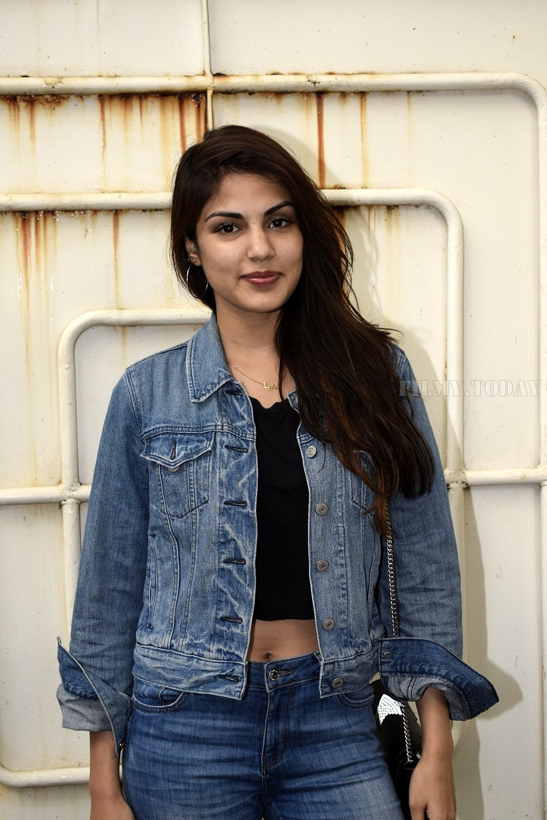 Photos: Rhea Chakraborty Spotted At Sunny Sound | Picture 1595728