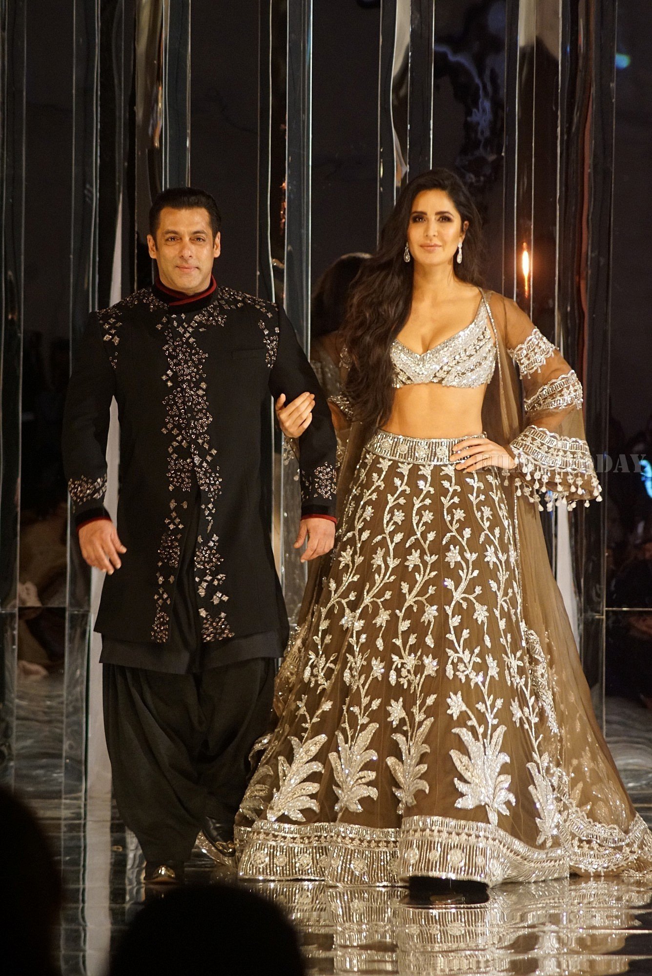 Photos: Red Carpet for Manish Malhotra new collection Haute Couture | Picture 1597630