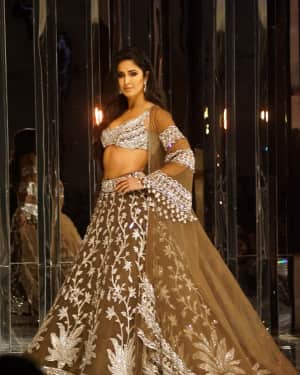 Katrina Kaif - Photos: Red Carpet for Manish Malhotra new collection Haute Couture