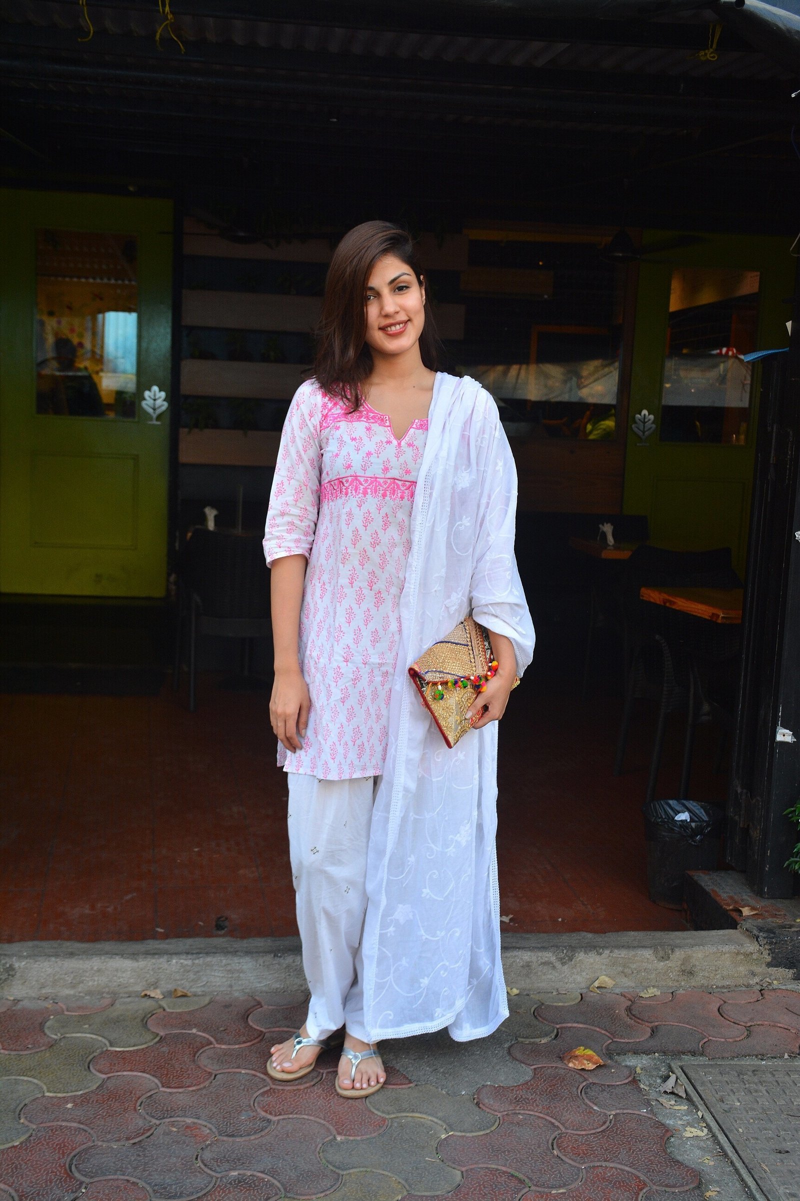 Photos: Rhea Chakraborty Spotted at Bandra | Picture 1599678
