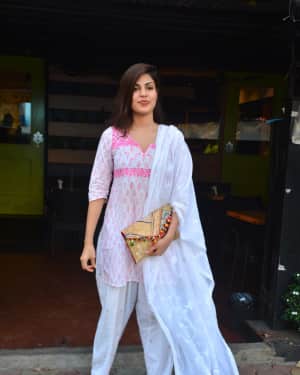 Photos: Rhea Chakraborty Spotted at Bandra | Picture 1599673